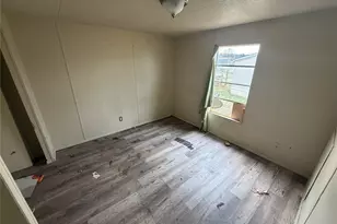 8864 Mid Haven Cir, Granbury, TX 76048 - Photo 14