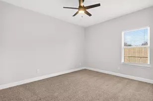 1402 Strickland St, Dallas, TX 75216 - Photo 8