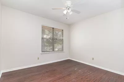 2945 Country Place Circle, Carrollton, TX 75006 - Photo 18