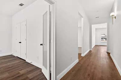 1404 Strickland Street, Dallas, TX 75216 - Photo 4