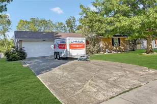 2947 Cameo Ln, Farmers Branch, TX 75234 - Photo 2