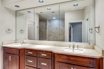 6333 Richmond #D, Dallas, TX 75214 - Photo 12