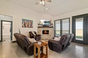 939 Graham Grove Rd, Collinsville, TX 76233 - Photo 12