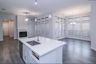 4311 Fall Blossom Dr, Arlington, TX 76005 - Photo 6