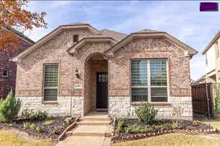 4311 Fall Blossom Dr, Arlington, TX 76005 - Photo 1