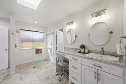 1070 Lakeview Court, Argyle, TX 76226 - Photo 24