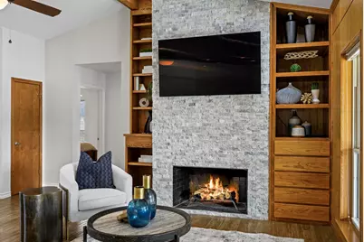 1070 Lakeview Court, Argyle, TX 76226 - Photo 8