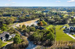 1070 Lakeview Ct, Argyle, TX 76226 - Photo 2