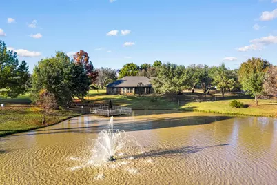 1070 Lakeview Court, Argyle, TX 76226 - Photo 2