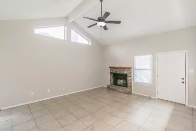 610 Canterbury Street, Euless, TX 76039 - Photo 10