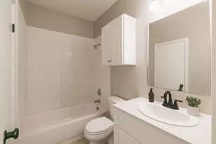 610 Canterbury St, Euless, TX 76039 - Photo 6