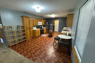 705 E James St, Wills Point, TX 75169 - Photo 12