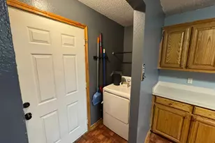 705 E James St, Wills Point, TX 75169 - Photo 10