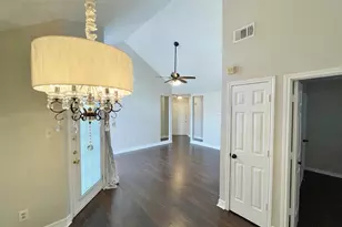 3147 Royal Gable Dr, Dallas, TX 75229 - Photo 6