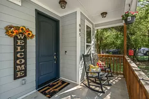 905 Poe St, Azle, TX 76020 - Photo 4