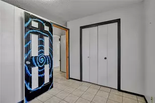 210 Slaughter St, Arlington, TX 76011 - Photo 22