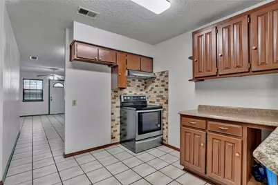 210 Slaughter Street, Arlington, TX 76011 - Photo 14