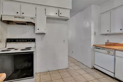 210 Slaughter Street, Arlington, TX 76011 - Photo 26