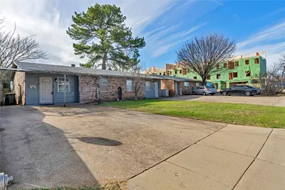 210 Slaughter Street, Arlington, TX 76011 - Photo 6