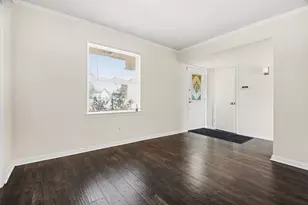 918 Sleepy Hollow Dr, Garland, TX 75043 - Photo 4