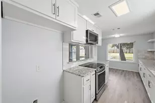 7800 Prairie Dr, Watauga, TX 76148 - Photo 8