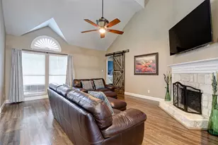 5000 Sailwind Dr, Fort Worth, TX 76135 - Photo 8