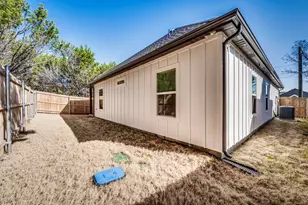 5858 Black Pine Cir, Granbury, TX 76048 - Photo 24