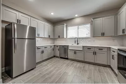 5858 Black Pine Circle, Granbury, TX 76048 - Photo 16