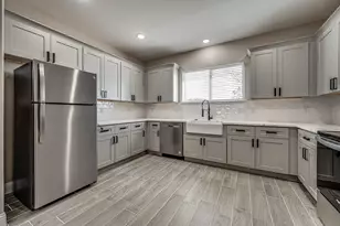 5858 Black Pine Cir, Granbury, TX 76048 - Photo 16