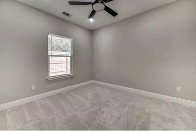 5858 Black Pine Circle, Granbury, TX 76048 - Photo 20