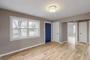 1035 Blaylock Cir S, Irving, TX 75061 - Photo 12