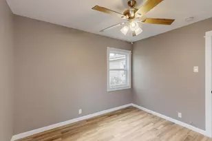 1035 Blaylock Cir S, Irving, TX 75061 - Photo 32