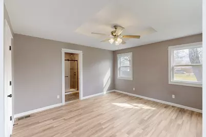 1035 Blaylock Circle S, Irving, TX 75061 - Photo 22