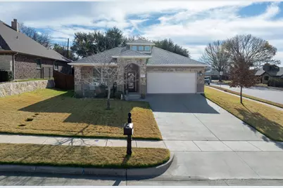 923 White Marlin Drive, Burleson, TX 76028 - Photo 2