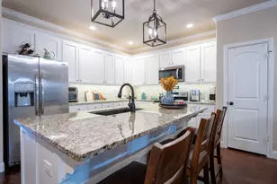 923 White Marlin Dr, Burleson, TX 76028 - Photo 16