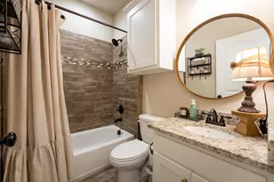 923 White Marlin Dr, Burleson, TX 76028 - Photo 8