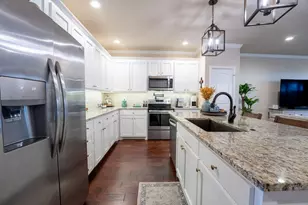 923 White Marlin Dr, Burleson, TX 76028 - Photo 18