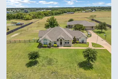 13025 Shadow Brook Court, Terrell, TX 75160 - Photo 2