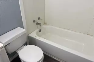 1006 S Throckmorton St, Sherman, TX 75090 - Photo 8