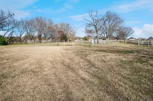 1705 E Bankhead Dr, Weatherford, TX 76086 - Photo 28