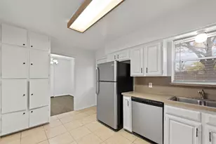 10907 Cotillion Dr, Dallas, TX 75228 - Photo 14