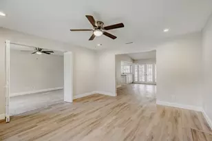 6639 Winterwood Ln, Dallas, TX 75248 - Photo 10