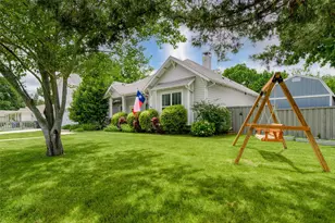 1215 Coleman St, McKinney, TX 75069 - Photo 2