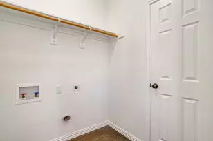 723 Hometown Vlg Ct, Joshua, TX 76058 - Photo 12