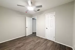 549 NW Hillery St, Burleson, TX 76028 - Photo 18