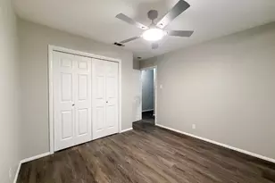 549 NW Hillery St, Burleson, TX 76028 - Photo 16