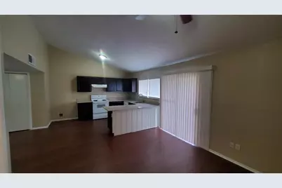 1125 Greenbriar Lane, Lancaster, TX 75146 - Photo 2