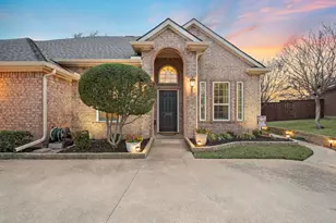 2640 Wickersham Ct, Grapevine, TX 76051 - Photo 2