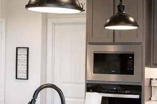 642 Sandiford Ct, Mansfield, TX 76063 - Photo 10