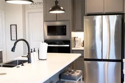 642 Sandiford Court, Mansfield, TX 76063 - Photo 6